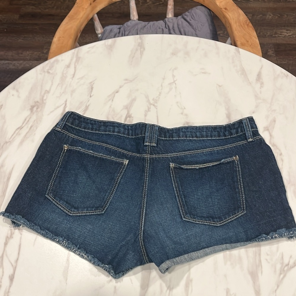 Aqua embroidered cutoff shorts - Picture 7 of 12